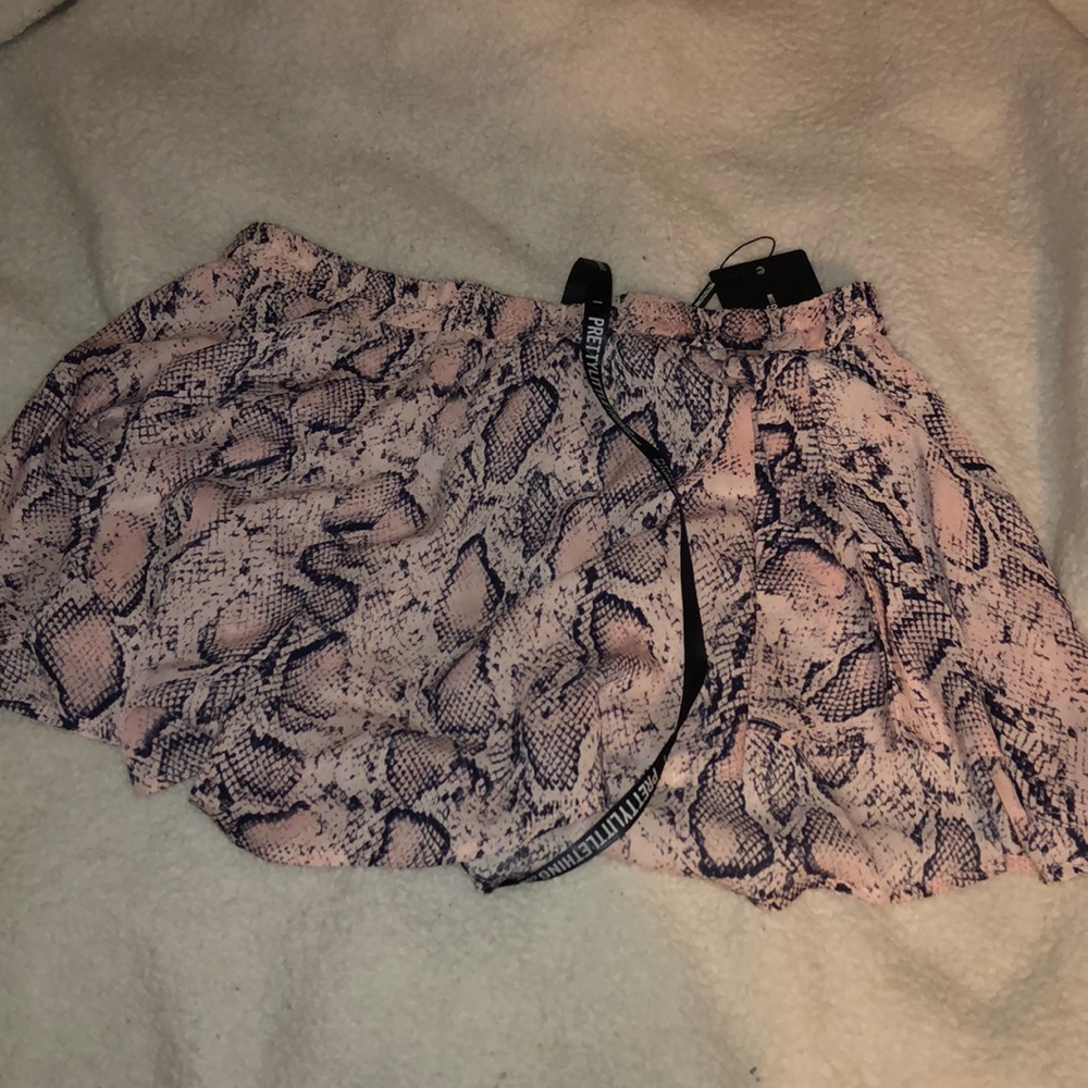 Snake skins Flowy shorts